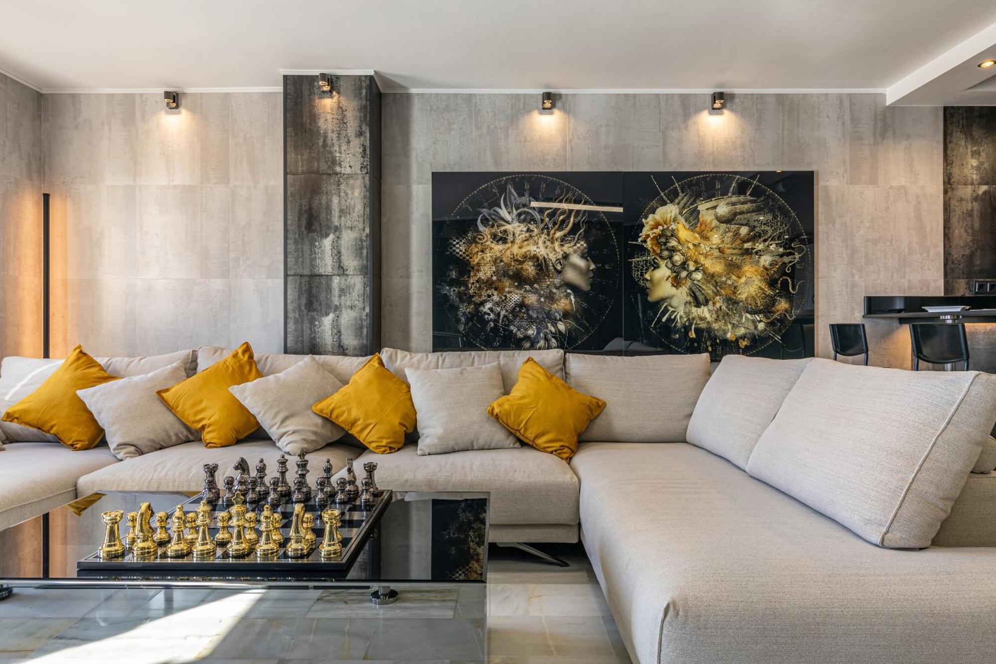 Starlite Marina Puerto Banus *